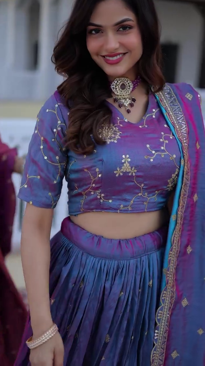 SILK LEHENGA CHOLI WITH ZARI EMBROIDERED WORK B - Image 9