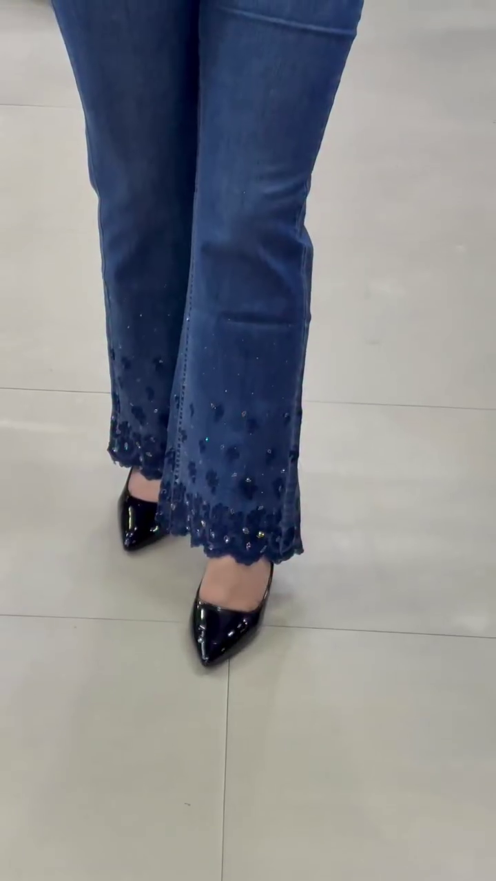 High-Waist Smocked Denim Trousers with Floral Lace Detailing - Image 3