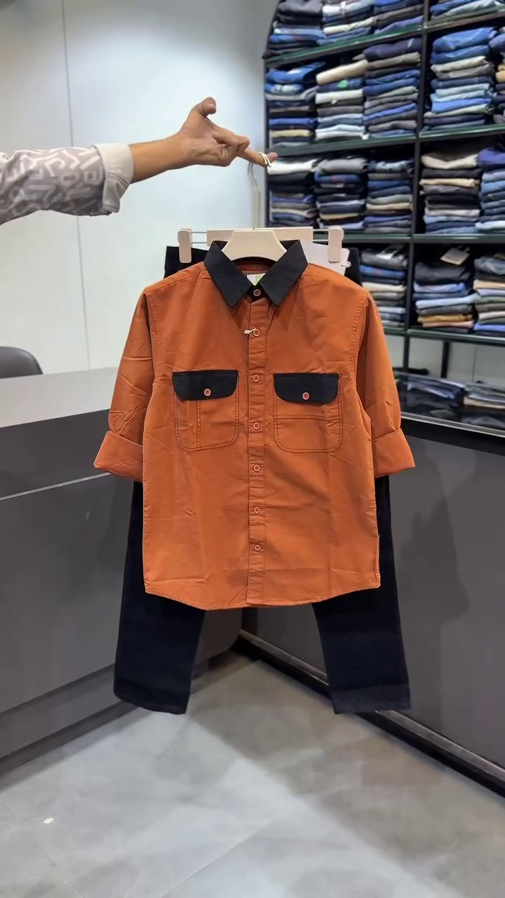 Men Slim Fit Opaque Printed Casual Shirt - Image 12
