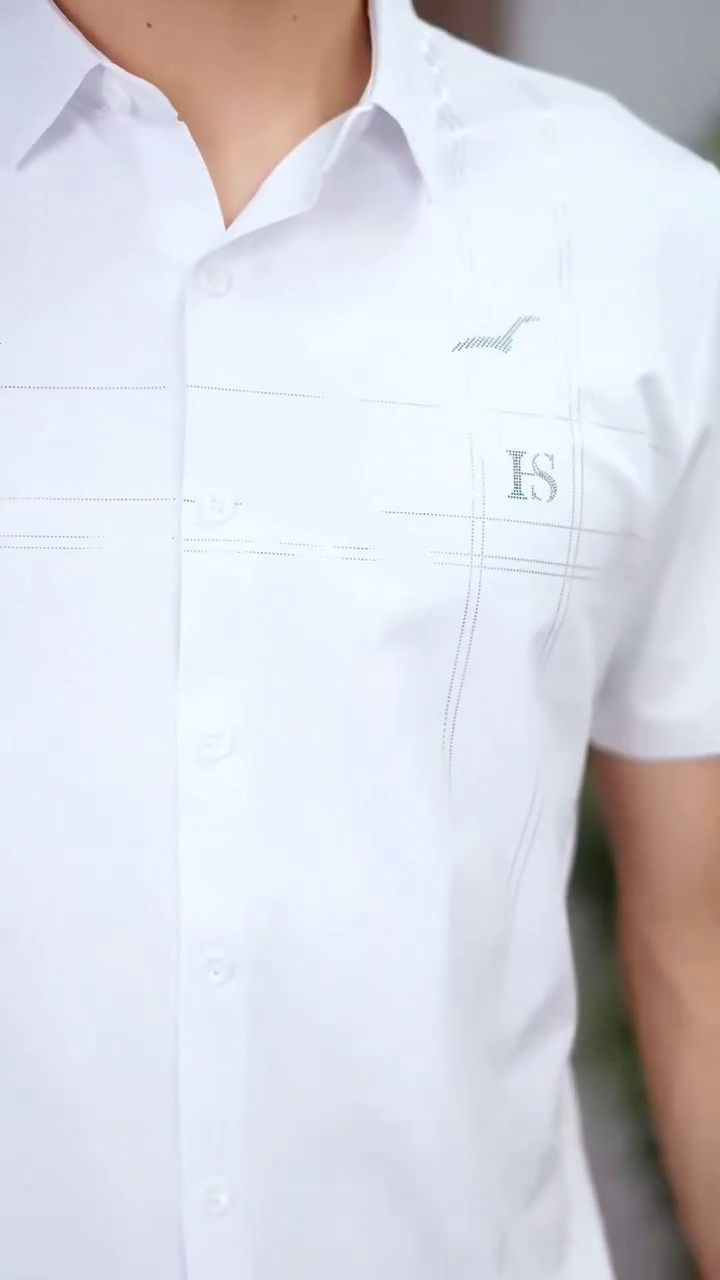 Men Classic Opaque Casual Shirt - Image 3