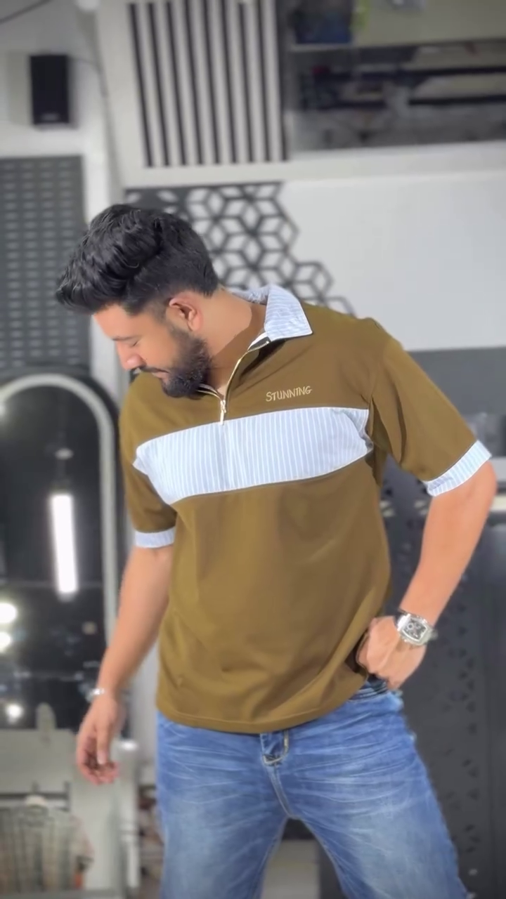 Men Colourblocked Polo Collar T-shirt - Image 3