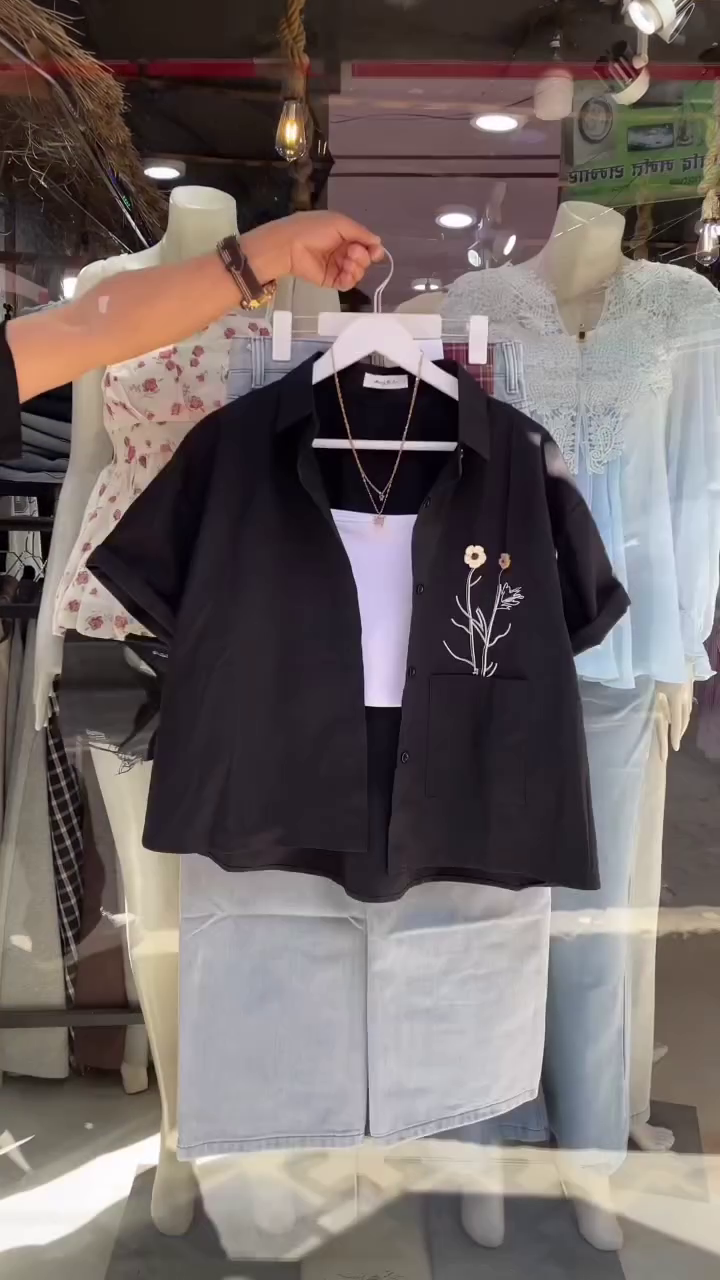 Floral Embroidered Lapel Collar Drop-Shoulder Sleeves Shirt Style Crop Top - Image 4