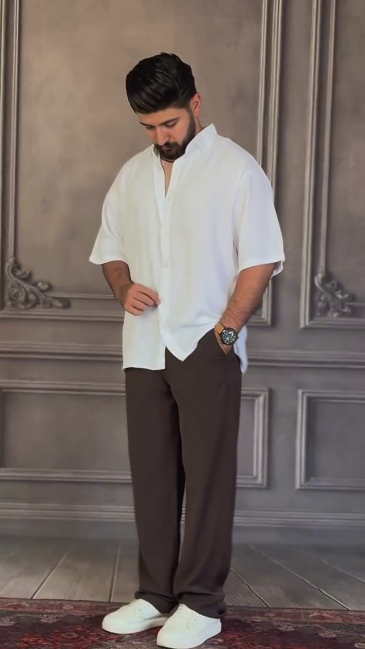 Men Oversized Fit Solid Spread Collar Casual Shirt - Image 3