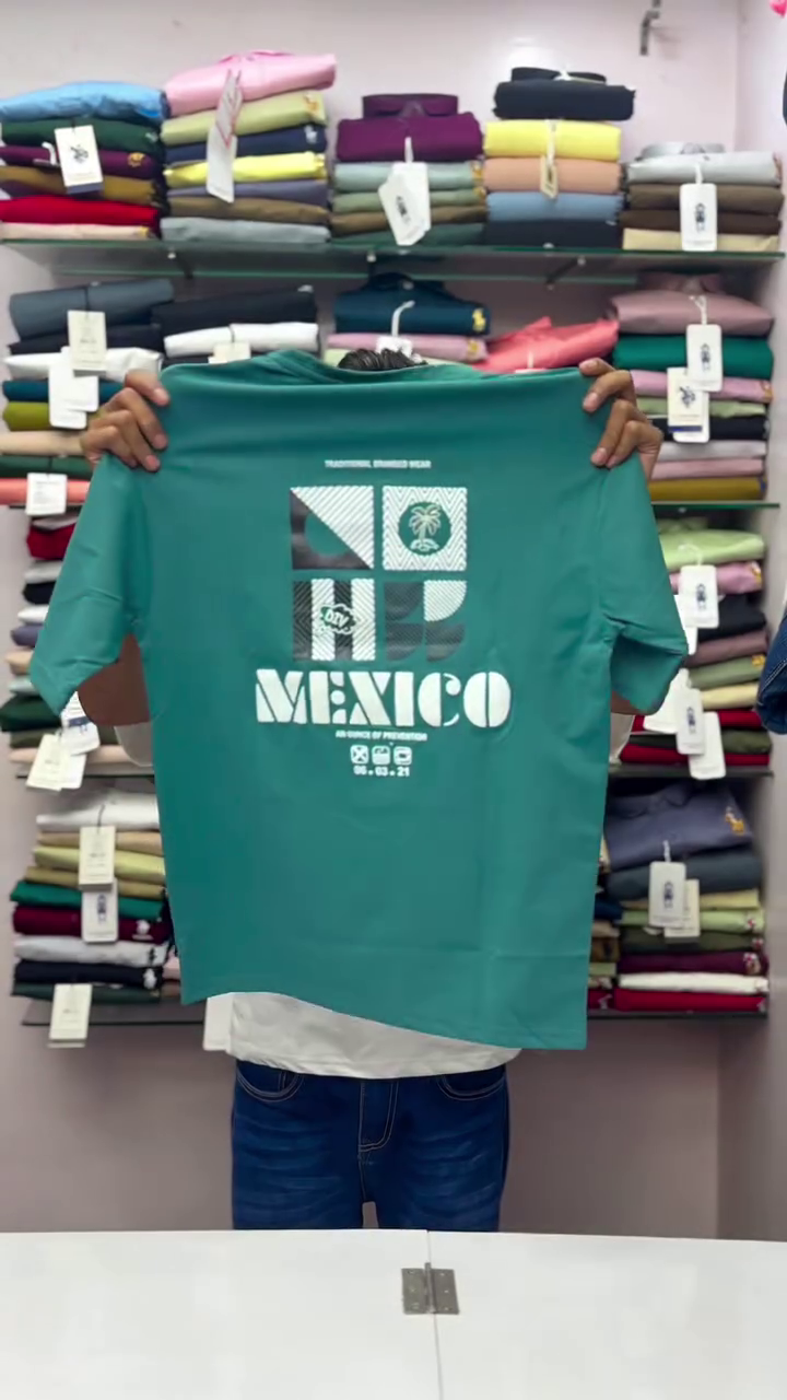 Plain Oversized T-Shirt - Image 3