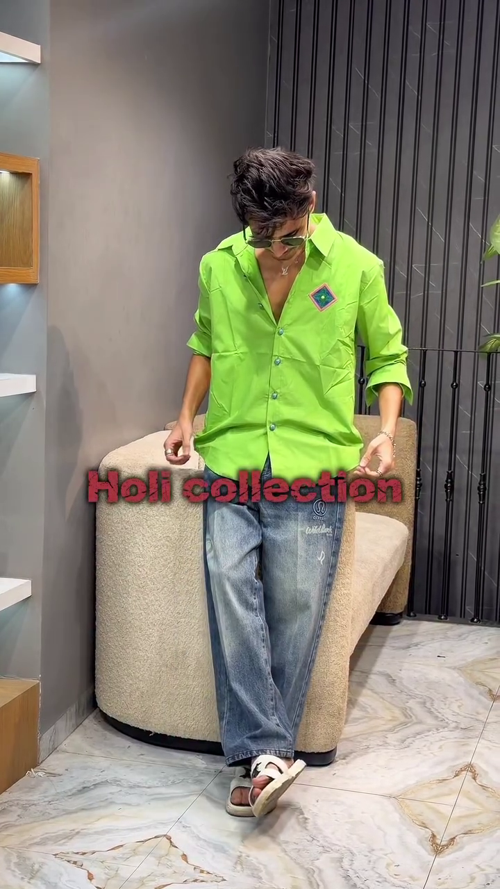 Regular Fit Spread Collar Long Sleeve Pocket Casual Shirt