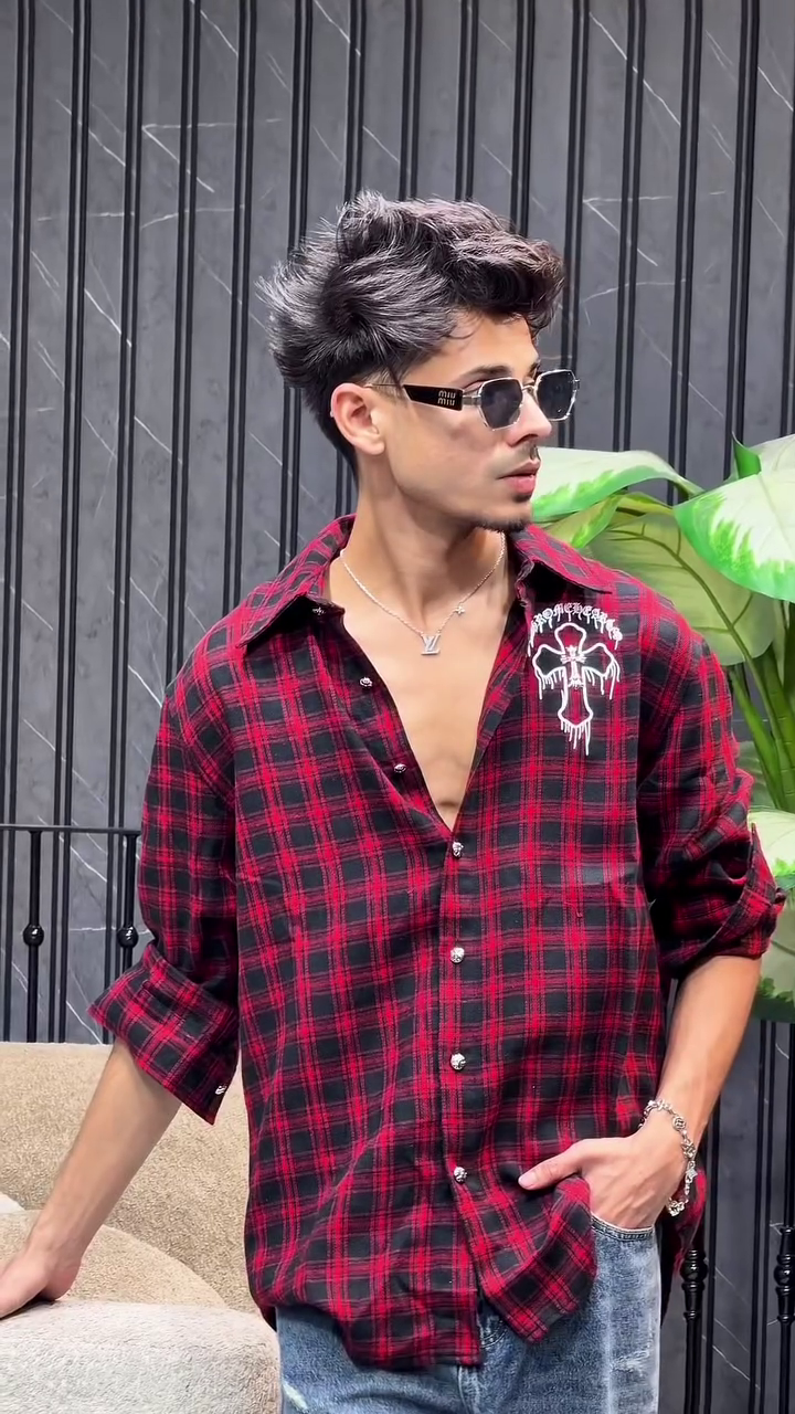 Men Black Checked Casual Shirt - Image 10