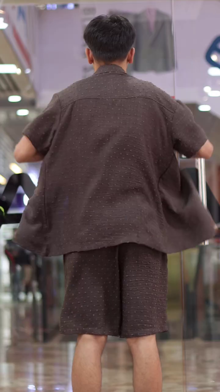 Men Airport Look Textured Seersucker Resort Cotton Half Sleeve Shirt - Image 12