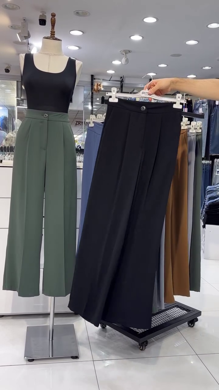 Women Green Solid Trousers - Image 5