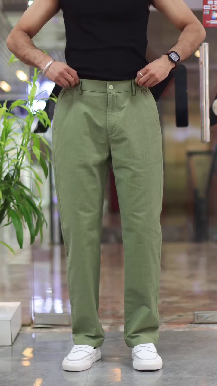 Men White Mid-Rise Baggy Trouser - Image 10