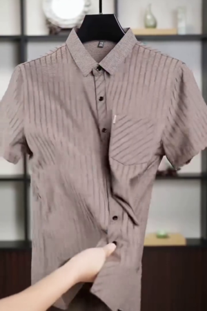 Men Slim Fit Textured Spread Collar Formal Shirt