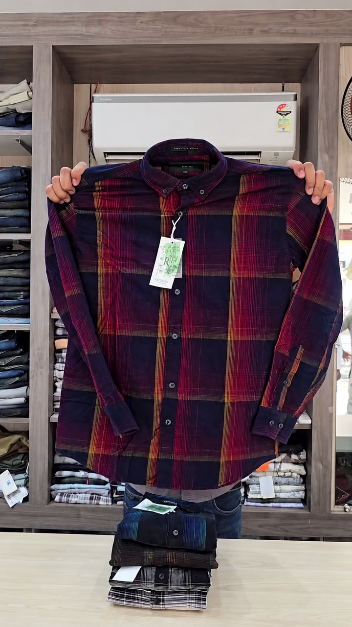 Stylish Casual Men’s Classic Checked Shirt